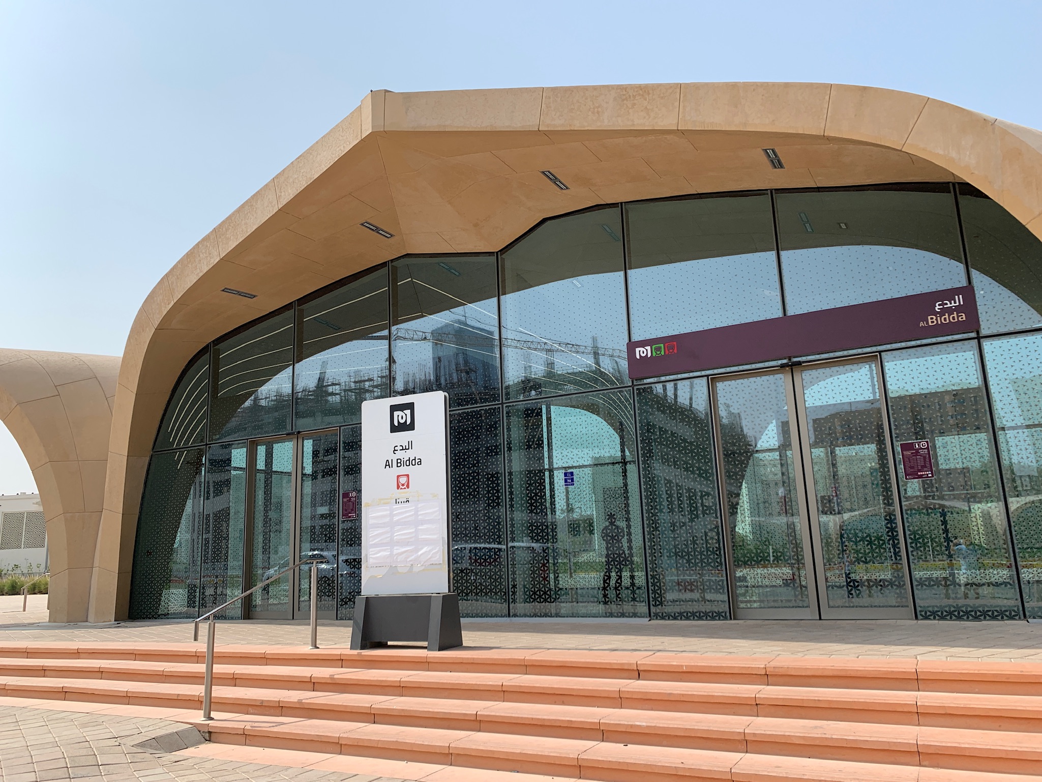 ドーハメトロに乗ってみた!!日本企業が開発に携わっているドーハを網羅する地下鉄